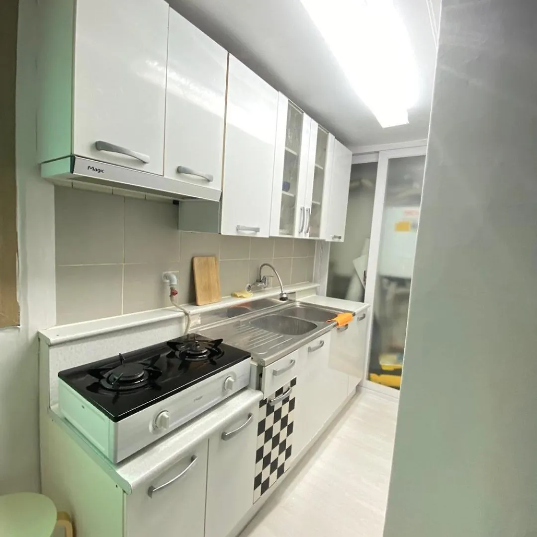 P1 Hongdea 3 Bedrooms Unit Seoul 0*,